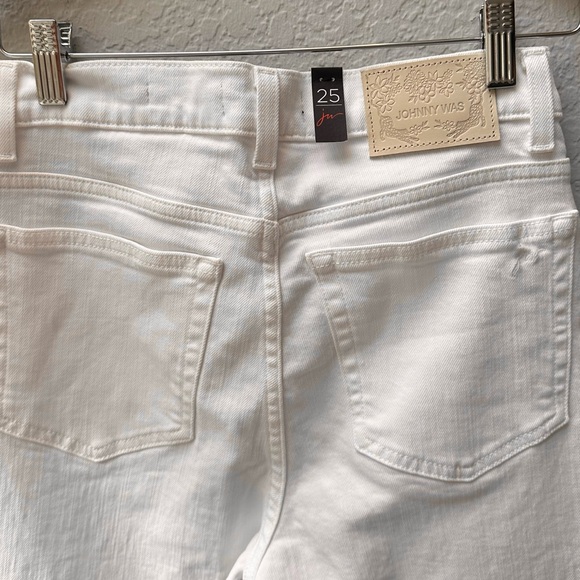 Johnny Was Barcelona Boyfriend Jeans - Picture 4 of 6